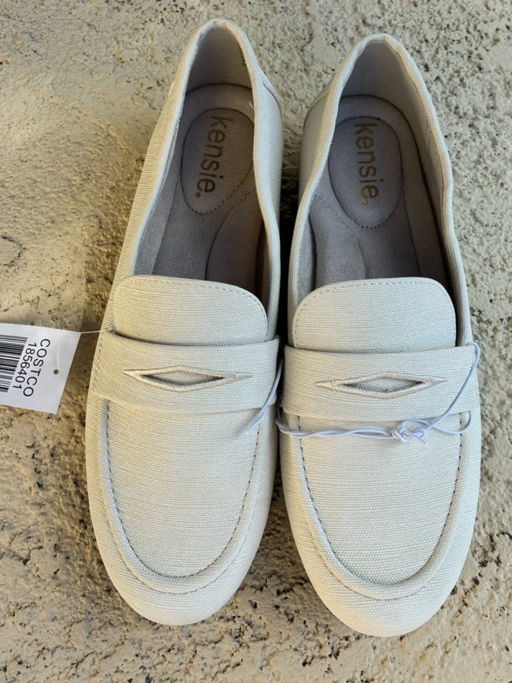 Kenzie Yelena Women's Ivory Slip-On Loafers  Size 7 NWT